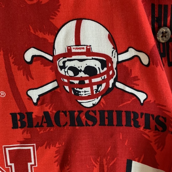 Reyn Spooner Nebraska Hawaiian Shirt Size L - Picture 3 of 8